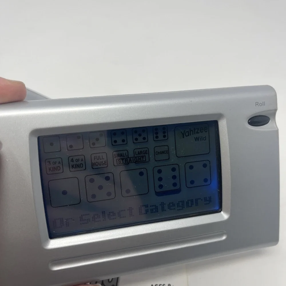 2006 Yahtzee Wild Touchscreen Electronic Handheld Game TESTED WORKS